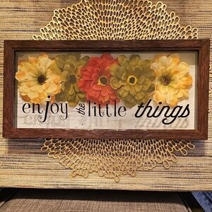 Charming Floral Wall Art with Motivational Quote